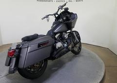 Harley-Davidson Road Glide #0405